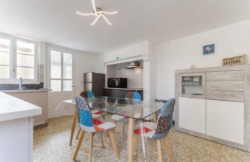 Villenauxe-la-Grande House | Oceanfront Family Escape at Chez Leontine Hotel