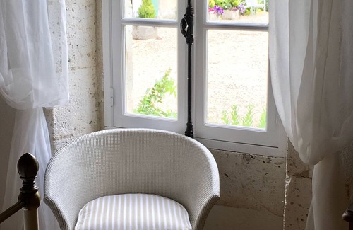 Chatignac Cottage | Relax at Chez Lussaud: Boutique Gites with Hot Tubs