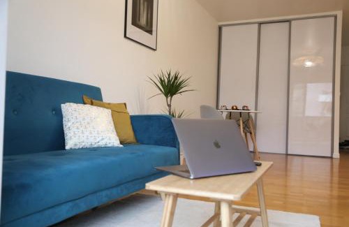 Rosny-sous-Bois Apartment | Family-Friendly Retreat at Chez Mélanie - Book Your Stay!