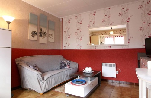 Biganos House | Family-Friendly Stay at Chez Marcelle et Michel Hotel