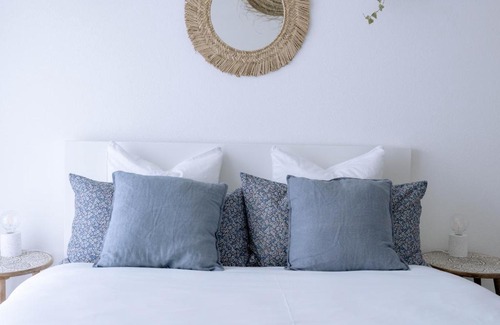 Beckenried Apartment | Scenic Getaway at Chez-Marie: Lake and Mountain Views