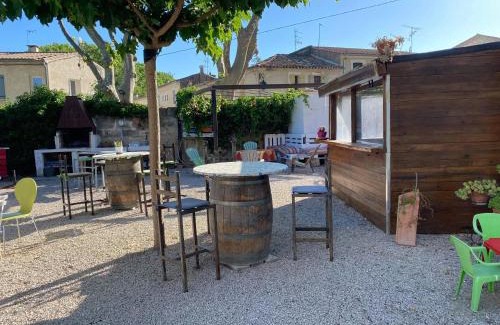 Le Cailar Apartment | Highly Rated Chez Marinette: Family-Friendly Getaway