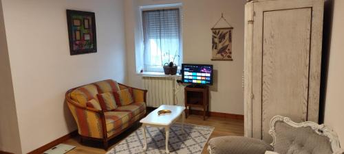 Locarn Bed & Breakfast | Welcoming Stay at Chez Merlyn: Family-Friendly Getaway