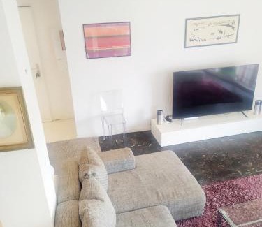 Perpignan Apartment | Discover Chez Jenny: Pet and Child Friendly Retreat