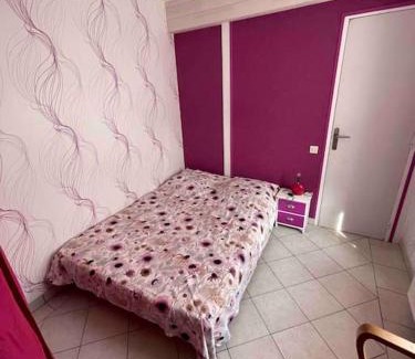 Bourbon-Lancy Apartment | Budget-Friendly Stay at Chez Mr KUD - Pet & Child Friendly