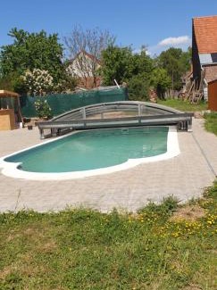 Frevillers Bed & Breakfast | Chez Mumu: Family-Friendly Retreat with Pool and Hot Tub