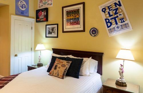 Faubourg Marigny Bed & Breakfast | Cozy Chez Palmiers B&B with Inviting Pool & 9.2/10 Rating