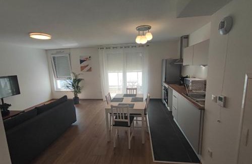 Cronenbourg Est Apartment | Discover chez Paul WILMOUTH: Guest Rated 9.3, Pet Friendly