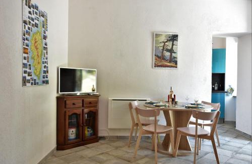 Zonza Apartment | Pet-Friendly Oceanfront Retreat at Chez Paulette