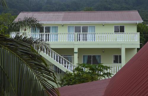 Mahe Island House | Family-Friendly Stay at Chez Payet Airport Guesthouse