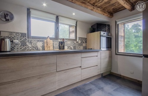Les Bottieres House | Charming Stay at Chez Pepe MIL - Family-Friendly Amenities