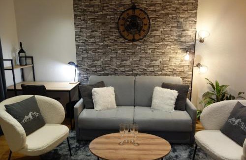 Briancon Apartment | Family-Friendly Stay at Chez Petit Louis in City Center