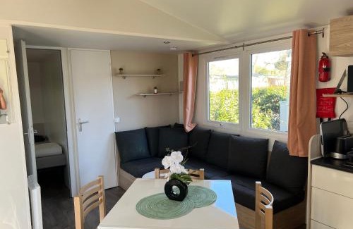 Gastes Apartment | Stay at Chez Phil: Oceanfront Paradise with Pool & Hot Tub