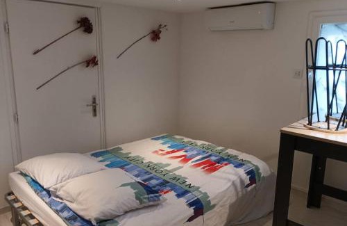 Meximieux Apartment | Welcoming Chez Rémi: Family-Friendly Retreat with Great Reviews