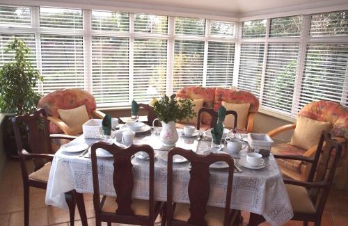 Drogheda Bed & Breakfast | Inviting Chez Sé: Guest Rated 9/10 with Breakfast Included