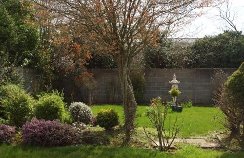 Drogheda Bed & Breakfast | Inviting Chez Sé: Guest Rated 9/10 with Breakfast Included