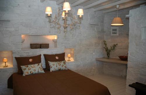 Serifos Villa | Elegant Aegean Pearl House: 5 Min to the Beach & Rated 9.4