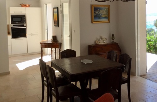 Ensues-la-Redonne House | Chez Simone: Oceanfront Haven with a 10/10 Guest Rating