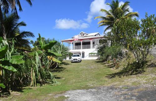 Le Moule House | Delightful Stays at Chez Tatie-Clo - Rated 9.1/10!