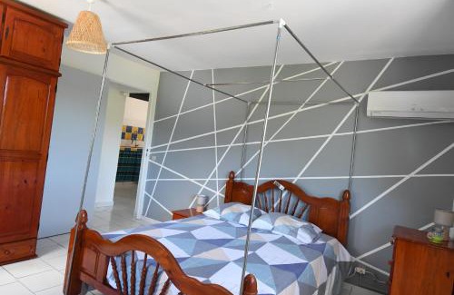 Le Moule House | Delightful Stays at Chez Tatie-Clo - Rated 9.1/10!