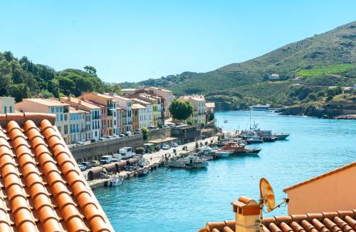 Port-Vendres Apartment | Beachfront Bliss at Chez Terry with Ocean Views