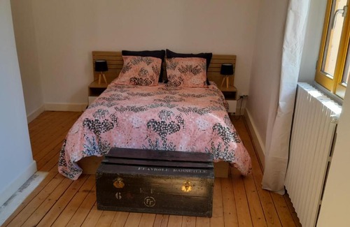 Sezanne House | Pet-Friendly Getaway at Chez Thomas with High Guest Ratings