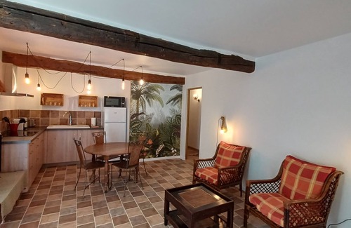 Figanieres Cottage | Relaxing Retreat at CHEZ TI: A 10/10 Guest Experience