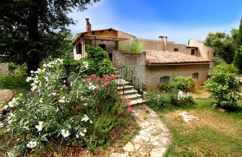 Figanieres Cottage | Relaxing Retreat at CHEZ TI: A 10/10 Guest Experience