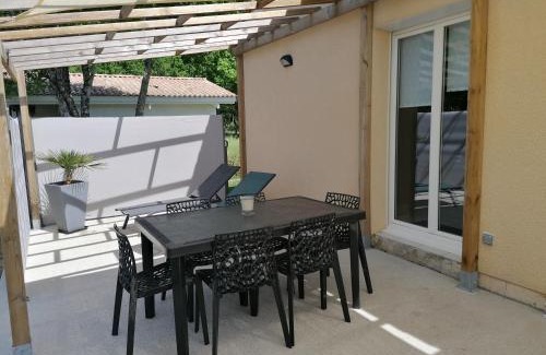 Vensac House | Family-Friendly Retreat at Chez Véro - Rated 8/10