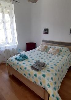 Aubagne Bed & Breakfast | Cozy Chez Véro - Private Room with Ocean Views near Cassis