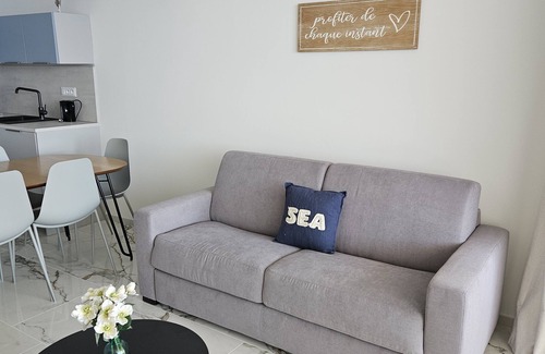 Ajaccio Apartment | Chez Vicky, Set against the maquis and facing the sea, enjoy an idyllic stay