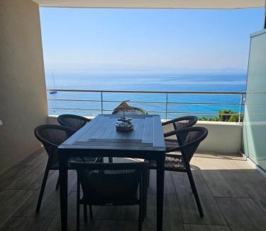 Ajaccio Apartment | Chez Vicky, superbe appartement avec parking privé piscine et vue exceptionnelle