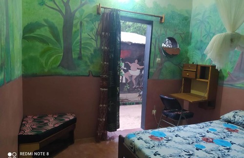 Oussouye House | Comfortable Stay at Chez Yaya - Family-Friendly Retreat