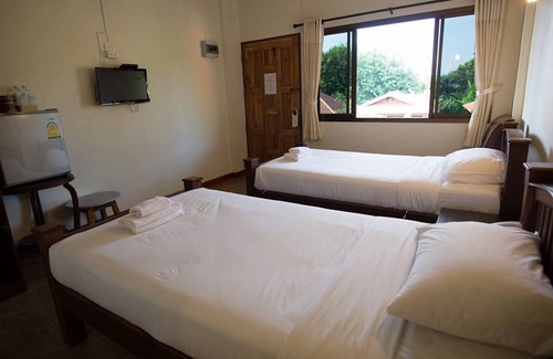 Chiang Kham Hotel | Discover Chiang Kham Tilue Resort: Family-Friendly Getaway