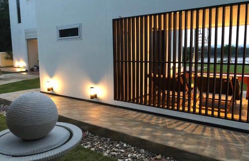 Chiang Khan House | Enchanting Chiang Khan Riverside Pool Villa with Ocean Views