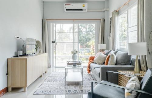 Pa Daet House | Discover Chiang Mai Jasmine Cottage: Family-Friendly Retreat
