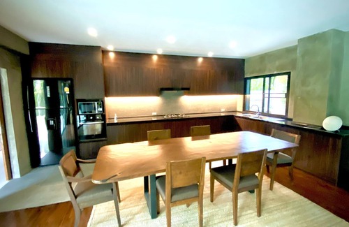 Saraphi Villa | Exquisite Chiang Mai Villa with Private Pool and Amenities