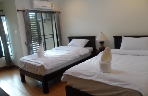 Chang Phueak Hotel | Budget-Friendly Stay at Chiang Mai P Place with Breakfast