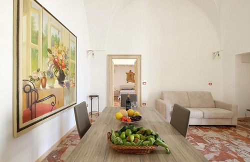 Taurisano Apartment | Delightful Chianna Home Holiday - Rated 9/10, Family & Pet Friendly