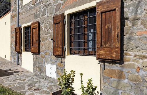 Greve in Chianti Villa | Relaxing Retreat at Chianti Villa Chicco with Private Pool