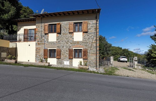 Greve in Chianti Villa | Relaxing Retreat at Chianti Villa Chicco with Private Pool