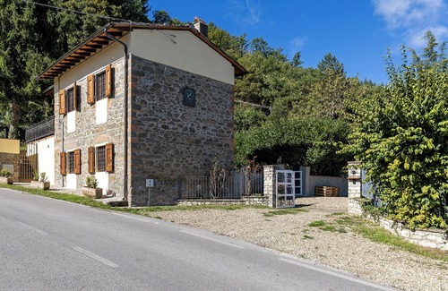 Greve in Chianti Villa | Relaxing Retreat at Chianti Villa Chicco with Private Pool