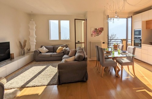 Carate Urio House | Charming Chiaro di Luna Home - Family-Friendly Lake Como