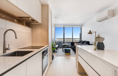 Moonee Ponds Apartment | Stylish 1-Bedroom Retreat with City Views and Pool Access