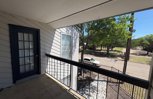 Lake Highlands Apartment | Chic 1-bedroom apartment with AC, WiFi in awesome Dallas