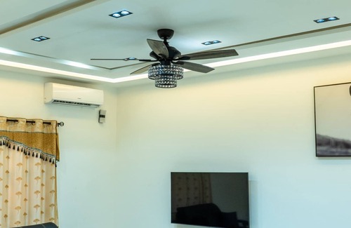 Bouvet Island Apartment | Chic 1-bedroom with AC and WiFi in awesome Lomé security agent