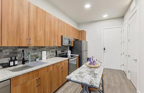 Fort Worth Apartment | Chic 1BD Loft Near Sundance Square with Pool & Gym