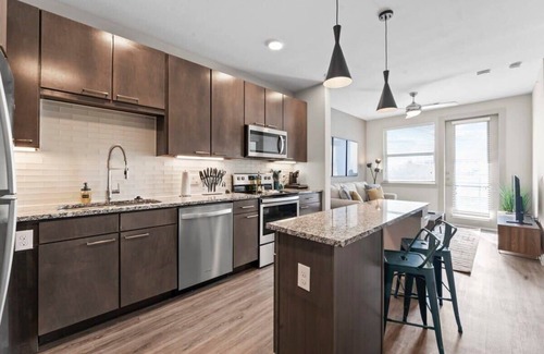 Montopolis Apartment | Stylish 1BR King Suite Near Downtown with Fast WiFi