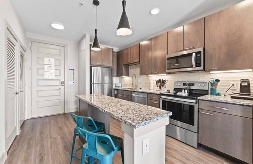 Montopolis Apartment | Stylish 1BR King Suite Near Downtown with Fast WiFi