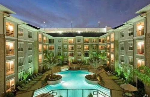 Astrodome Apartment | Stylish 1BR Getaway Near NRG with Pool & Free Parking